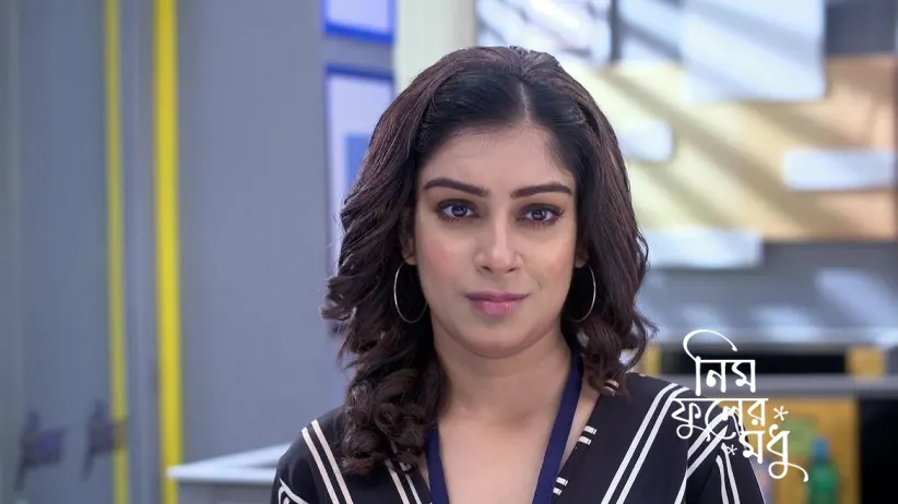 Moumita and Sweety Present a Nonsensical Dance