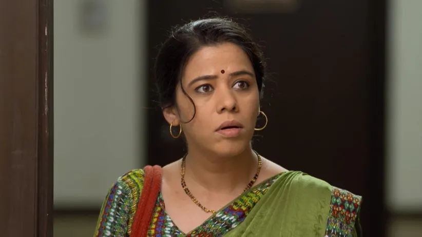 Sonia Visits Raghu's Place