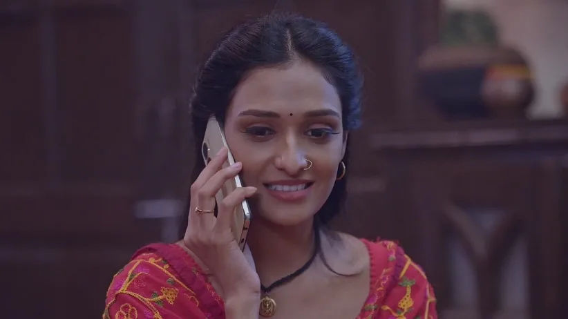 Rohan Talks to Lakshmi on the Phone