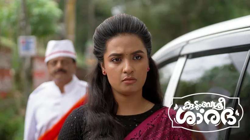 Shalini Questions a Ration Shop Vendor