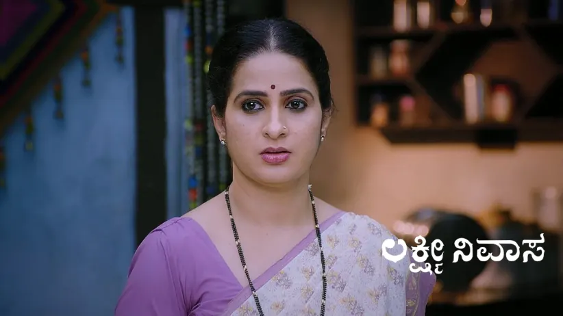 Chalvi Gifts a Phone to Venky
