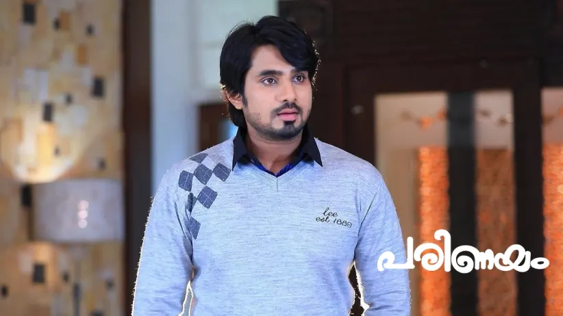 Suhasini Gets Angry with Amulya