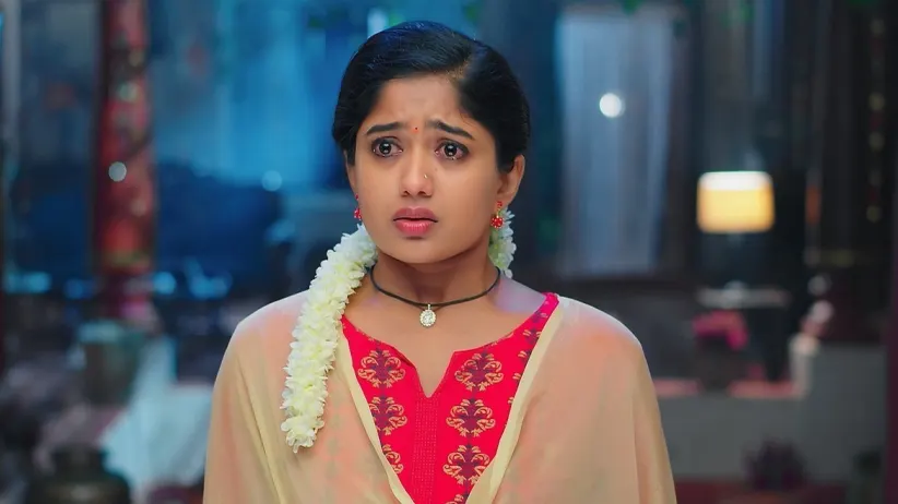 Bijoy Comes Home with Aankhi