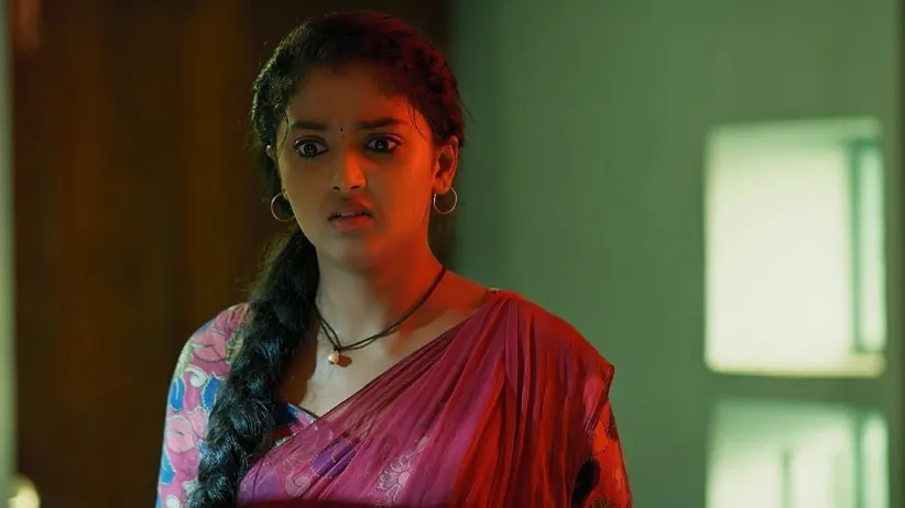Apoorva Finds Shobha Devi’s Things with Bhoomi
