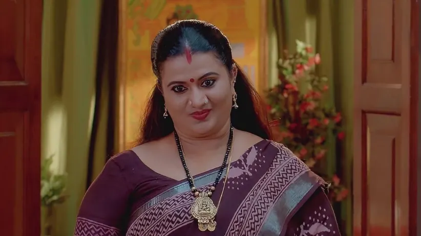 Savithri Tells Karthik about the Theft | Valsalyam