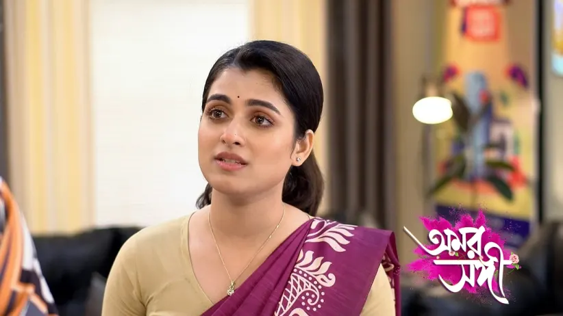 Raj Shows up at Shree's Office with a Bouquet