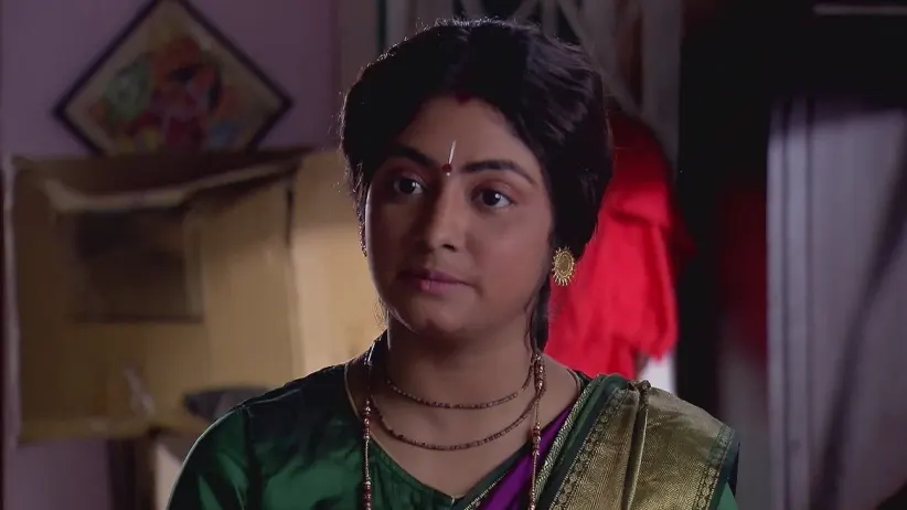 Ashok's Goon Threatens an Elderly Woman | Shyama