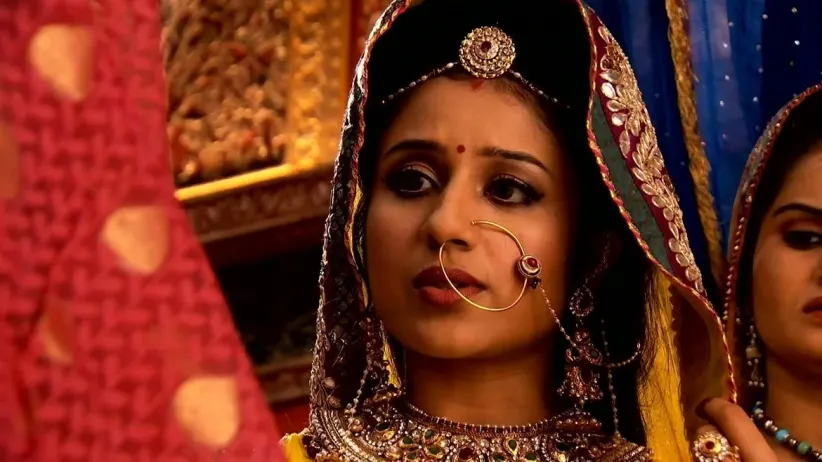 Jalal and Jodha Arrive at Agra