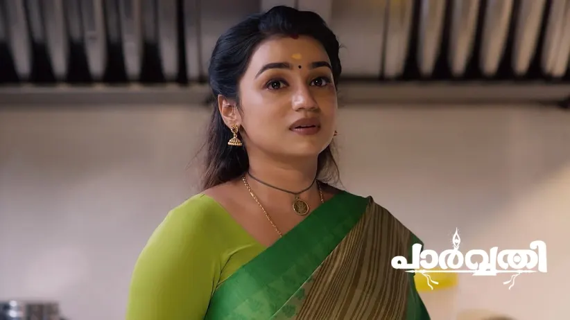 Parvathy Hits Ria