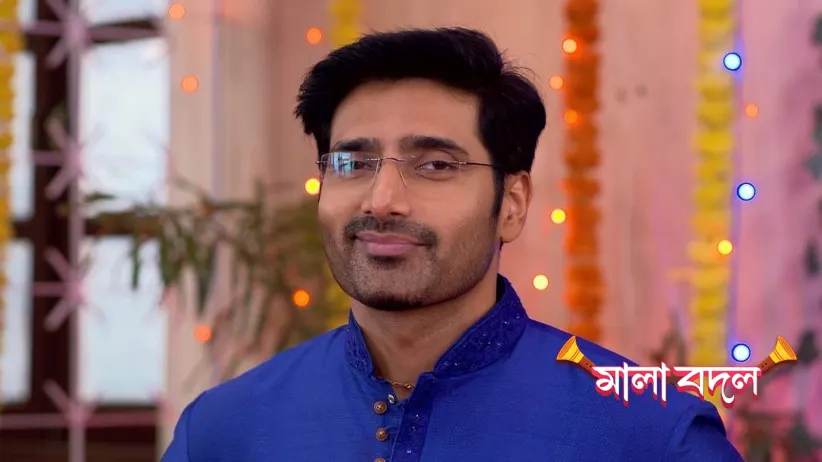 Diti Mistakes the Robbers for the Play Actors