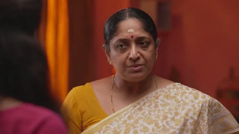 Sharada Criticises Shalini | Kudumbashree Sharada