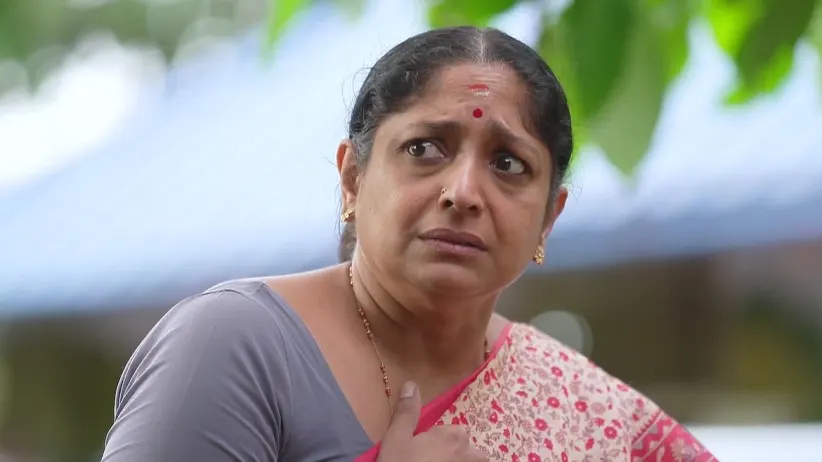 Sharada Is Shocked by the Teacher’s Words | Kudumbashree Sharada