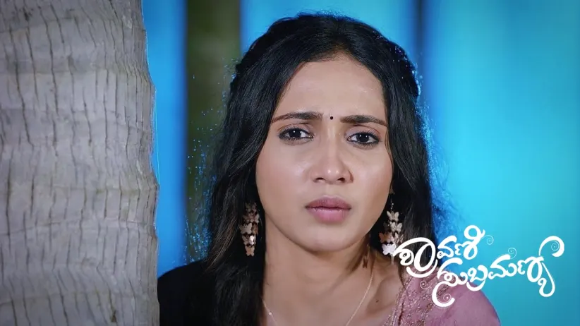 Shravani Tries to Eavesdrop on Vijaya