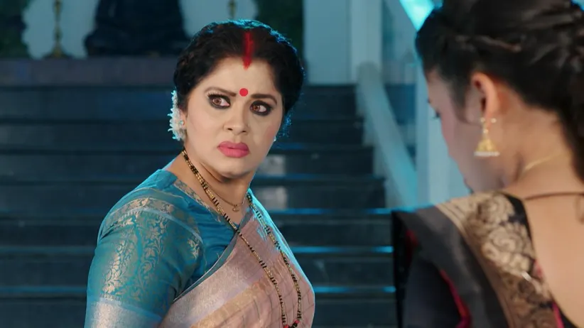 Vagdevi Rebukes and Slaps Rahul