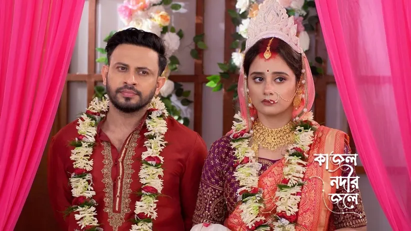 Kankabati Steps into Her in-Laws' House