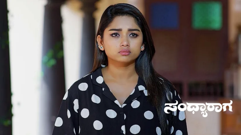 Aadhya Gives a Gift to Rajaram