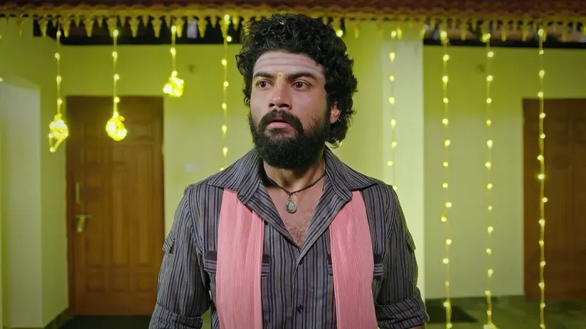 A Few Goons Attack a Drunk Shivanna