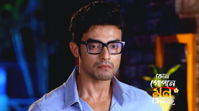 Sudarshana Is Envious of Shyamoli's Tender Approval
