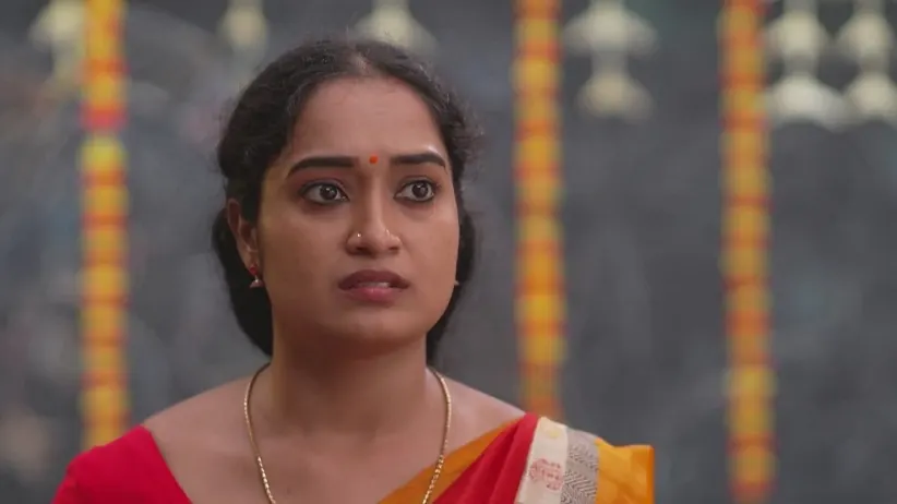 Sharada Completes the Puja | Kudumbashree Sharada