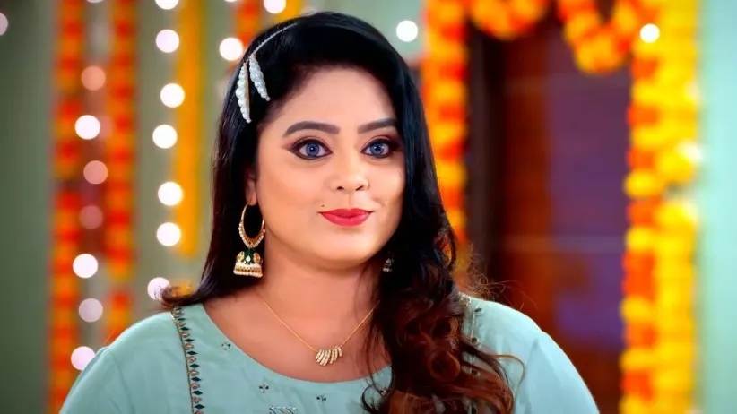 Pratibha Badmouths Santosh