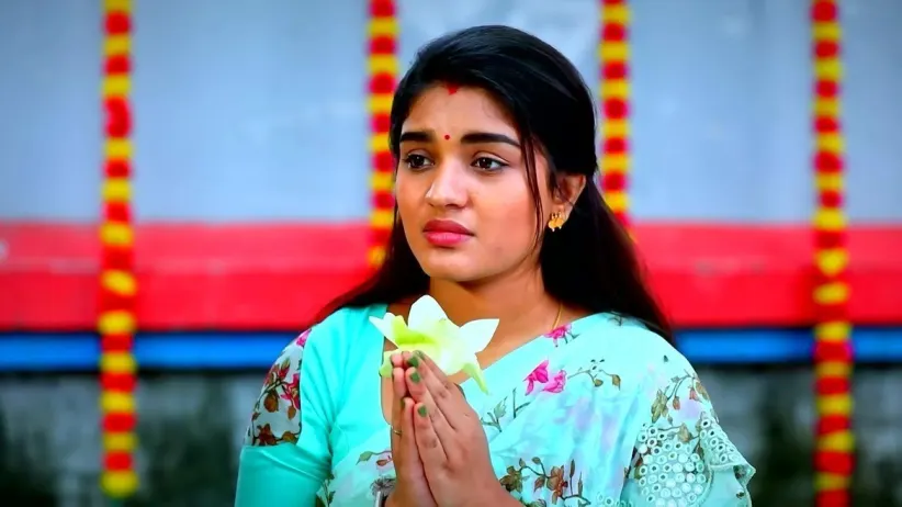 A Small Girl Advises Akhila
