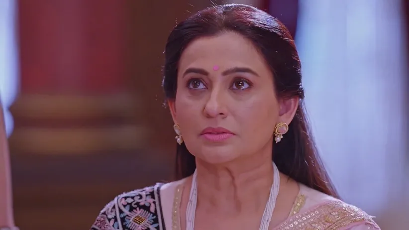 Lakshmi's Reply Angers Neelam | Bhagya Lakshmi