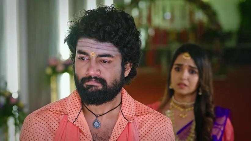Shivanna Washes Somegowda's Feet