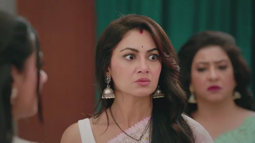 Amruta Speaks in Favour of Ishika | Kaise Mujhe Tum Mil Gaye