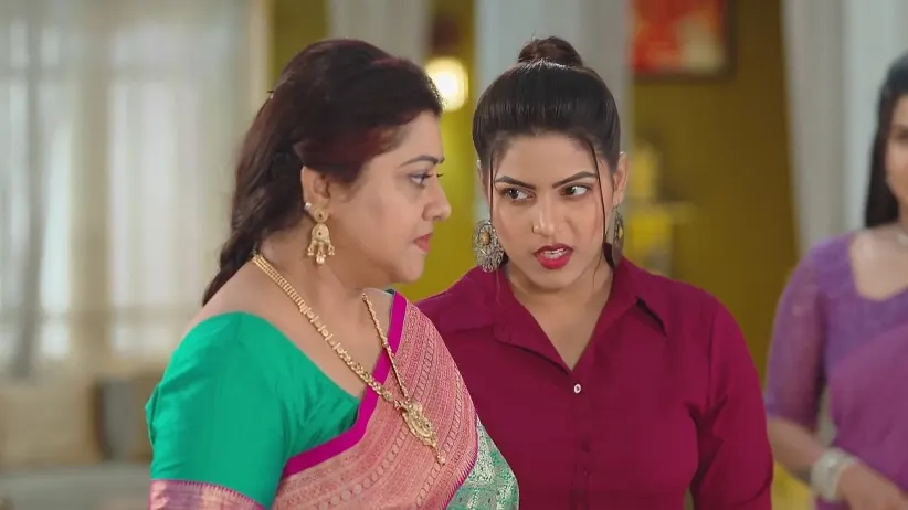 Diya's Suggestion for Shraddha | Bhagya Rekha