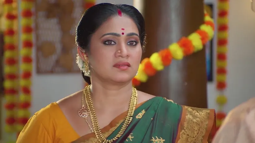 Dhanalakshmi Argues with Janaki