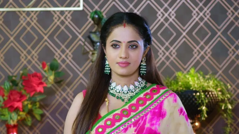 Vatsala's Words about Soundharya Shock Everyone