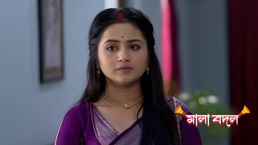 Diti Sneaks into Kavya's Room to Steal the Keys