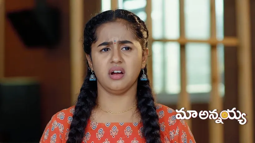 Kumuda Gets Trapped by a Few Goons