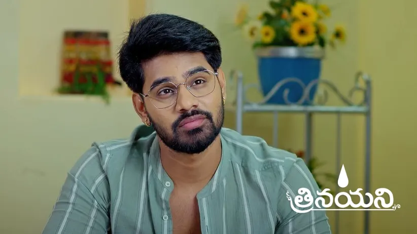 Nayani Sees Gayatri’s Mother in the Mirror