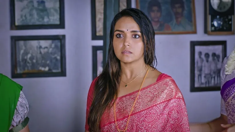 Parvathi Seeks a Promise from Shivanna