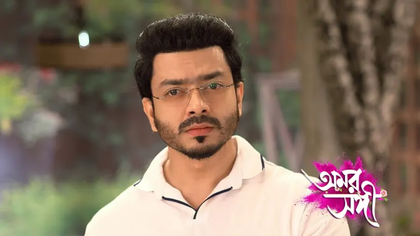 Raj Helps Shree Stand Up