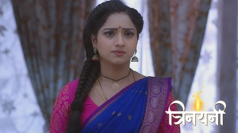 Trinayani Prepares the 'Naivedya' with Gayatri's Help