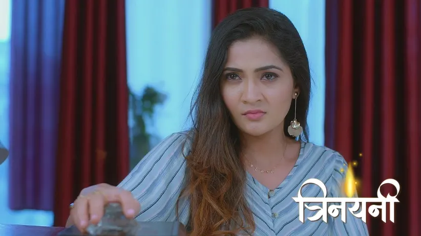 Trinayani Slaps Kassi for Mistreating Vishal