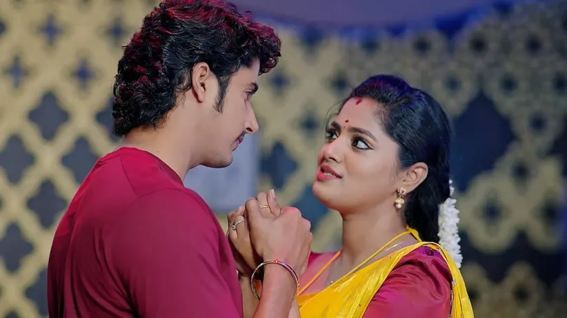 Suhasini Slaps Trisha