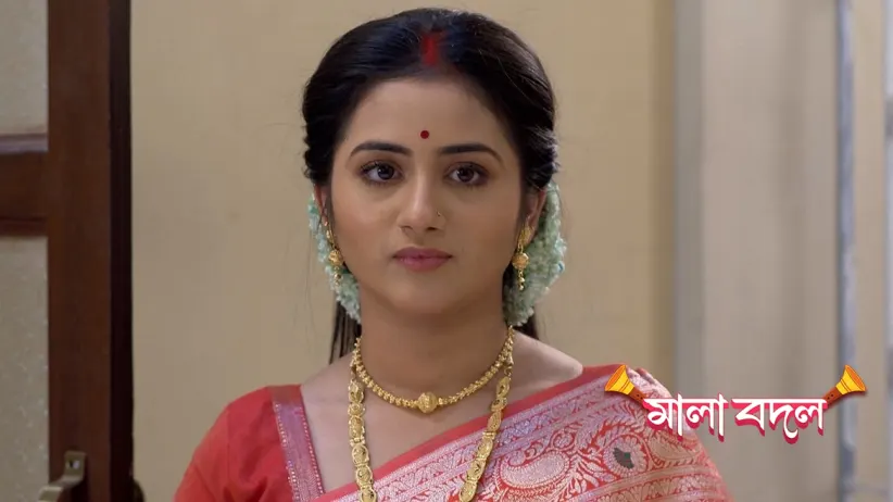 Mohan Is Infatuated with Joyee