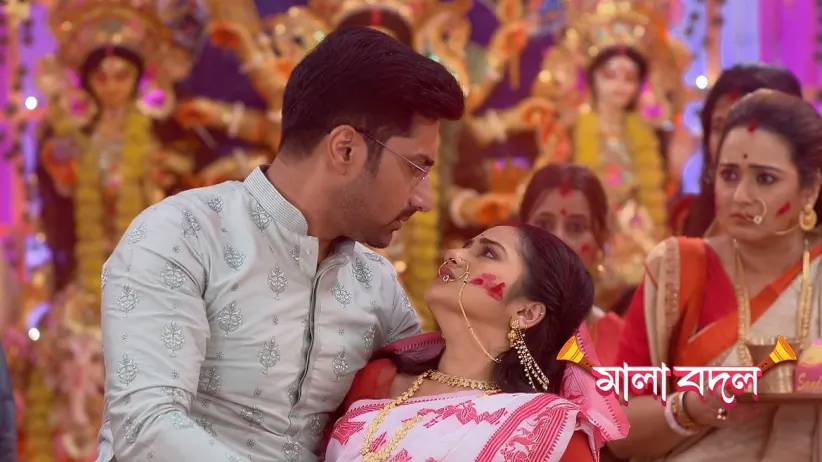 Diti Slaps Shiuli