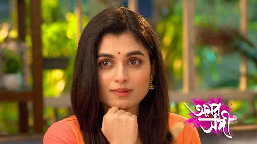 Raj Is Stunned to See Satish with Soma