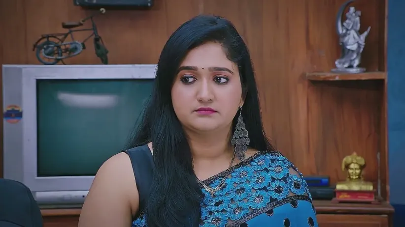 Santosh's Taunts Annoy Sinchana | Lakshmi Nivasa