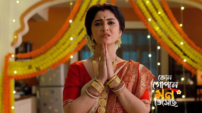 Arunabha and Trisha are Questioned by Shyamoli