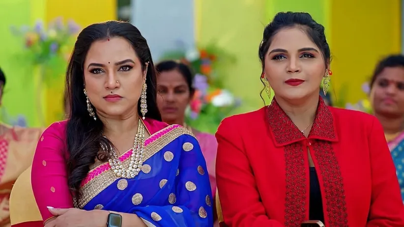 Suhasini and Satyavati’s Families Participate in the Contest