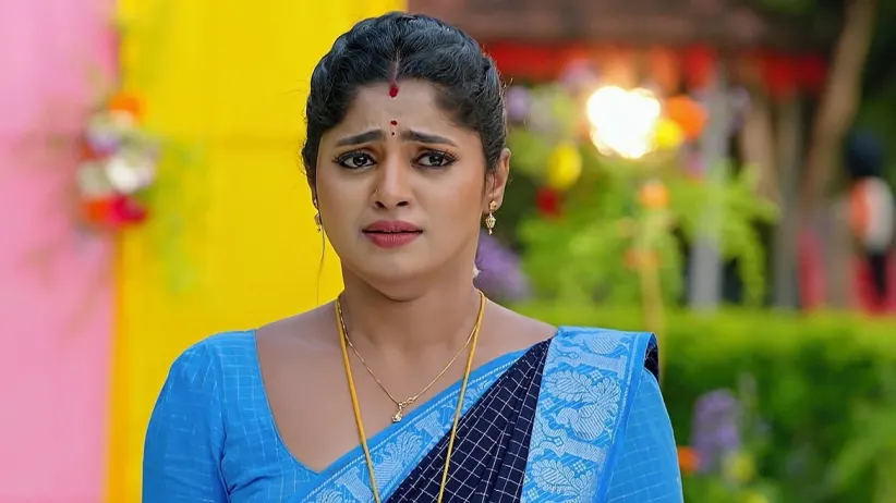Trisha and Mythili Compete against Each Other