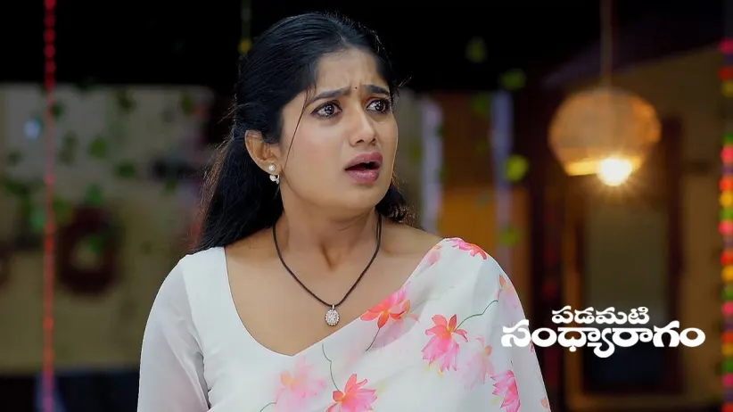 Prabhas Gets a Few Villagers to Brainwash Kishor