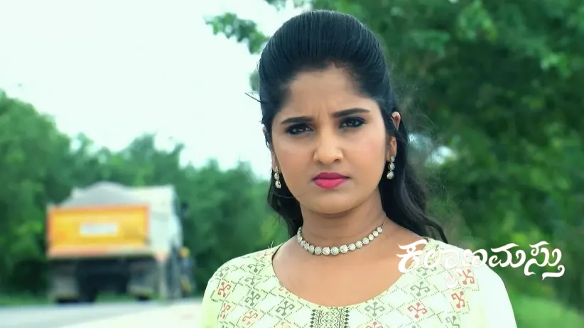 Roopa Srinivas and Nithya Visit an Accident Spot