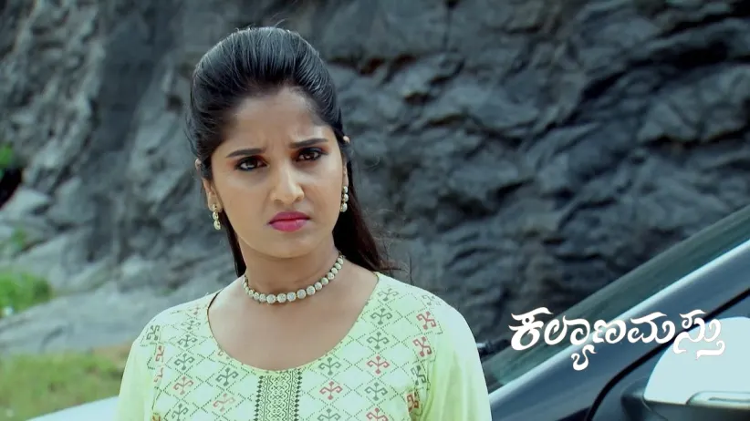Janaki's Plight Makes Meenakshi Emotional