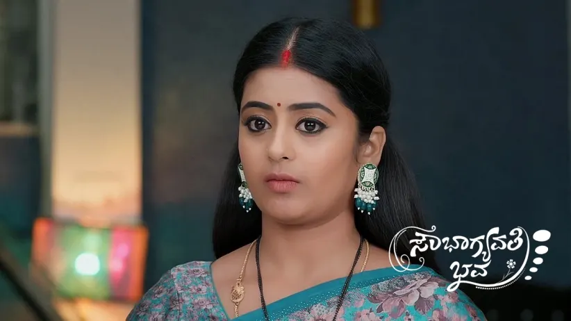 Manisha Disguises Herself as a Soothsayer